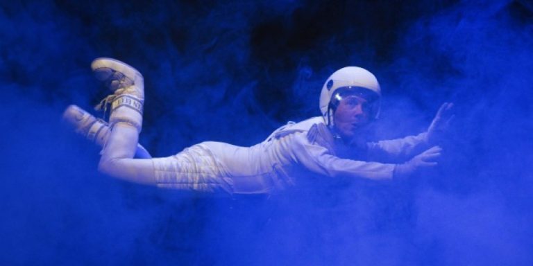 Theatervoorstelling Robotje met tolk NGT