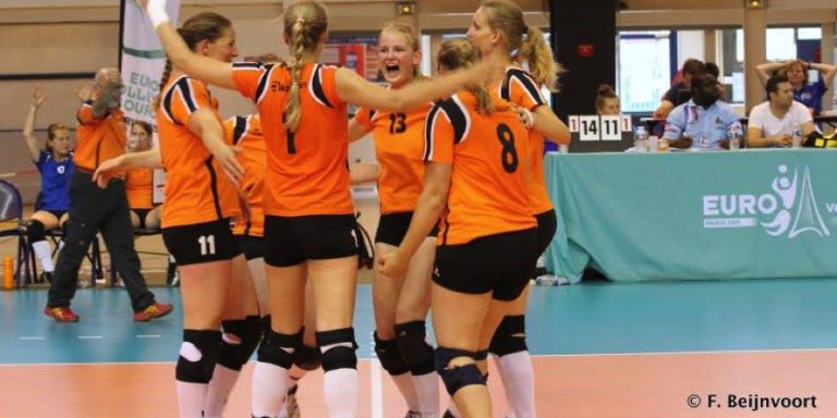 Nationaal doven volleybalteam zoekt speelsters